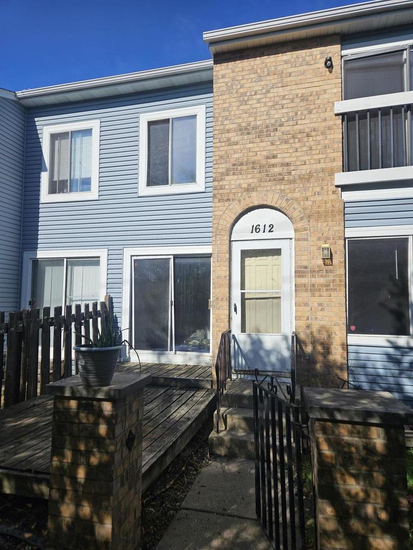 1612 ISLANDVIEW Court, Hoffman Estates, IL 60169