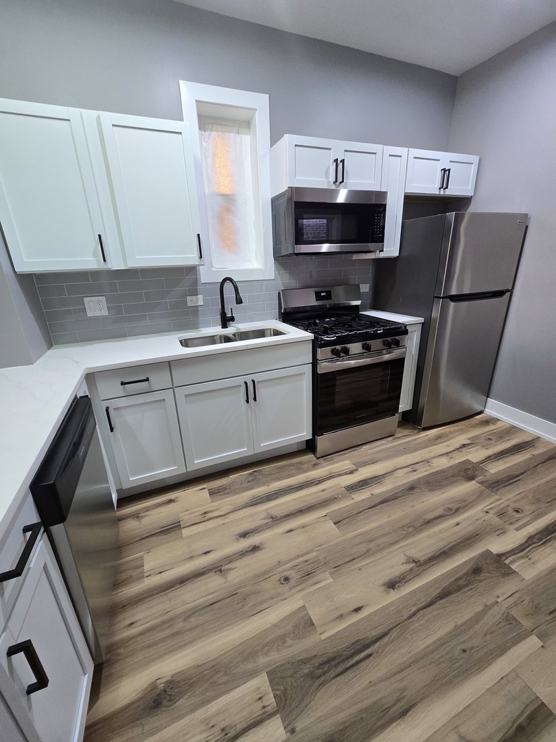 3732 S Calumet Avenue #2, Chicago, IL 60653