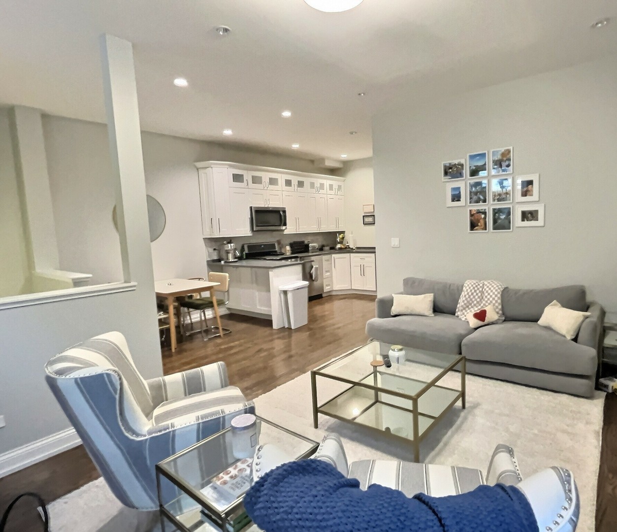 2538 N Southport Avenue #1R, Chicago, IL 60614