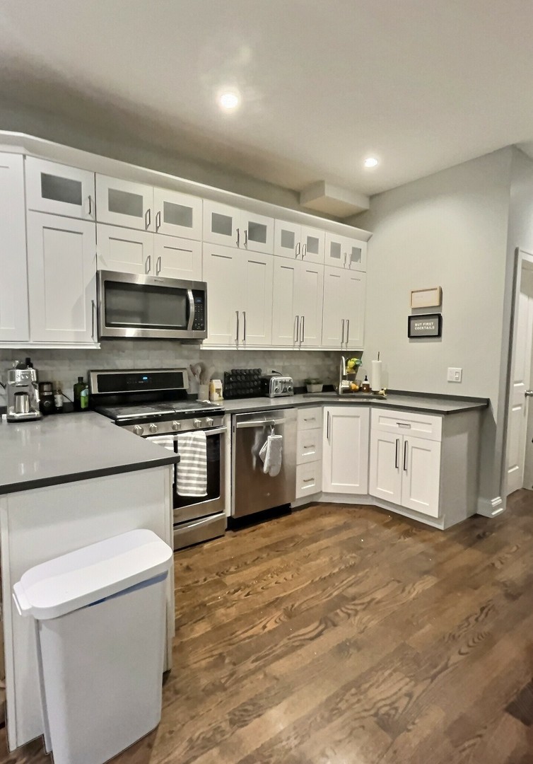 2538 N Southport Avenue #1R, Chicago, IL 60614