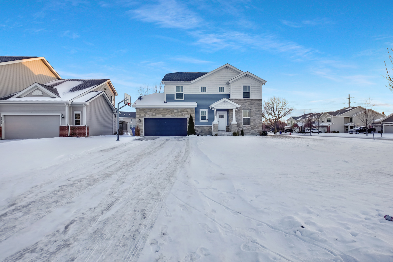 3795 Monterey Circle, Algonquin, IL 60102