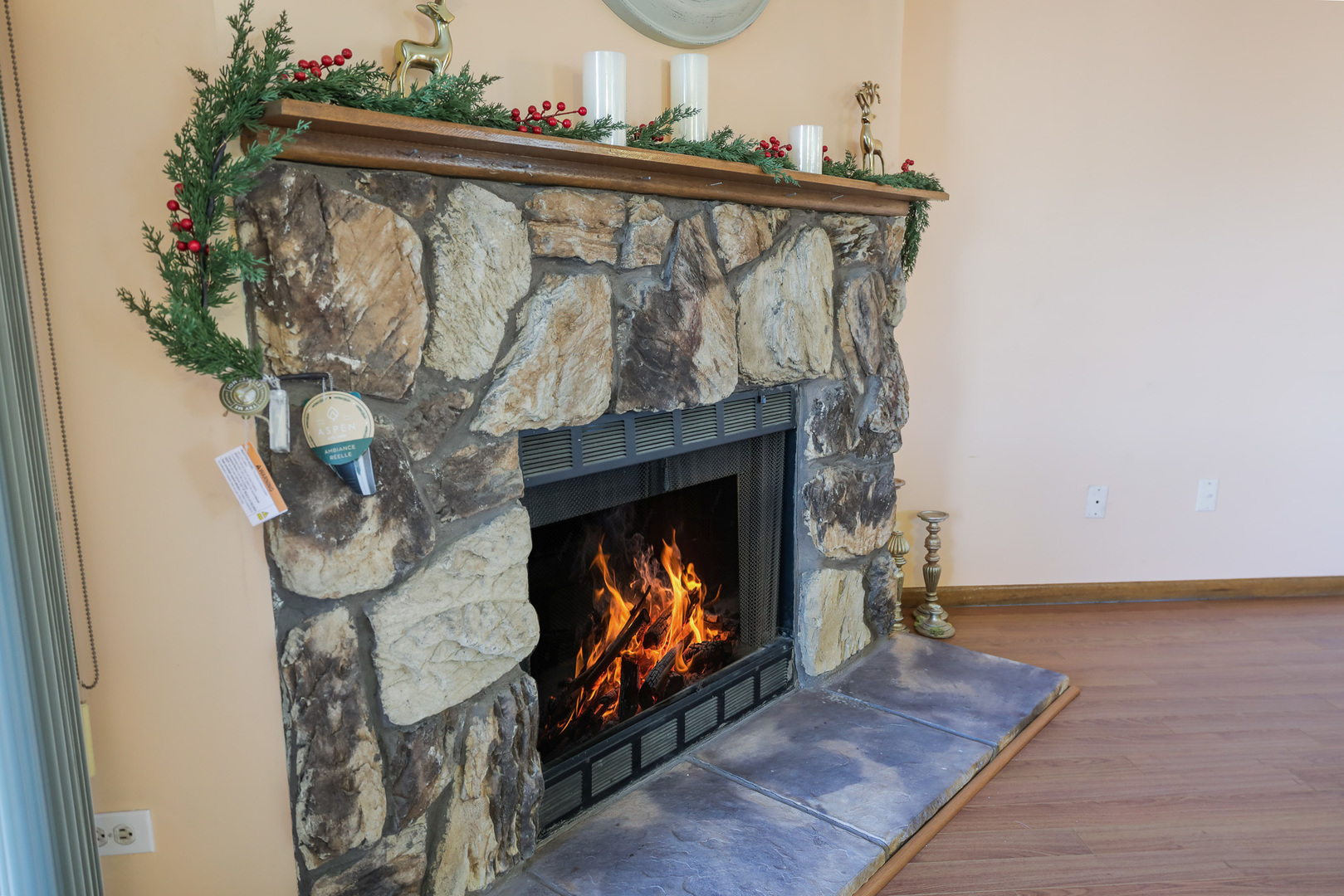 11133 East Road #E, Palos Hills, IL 60465