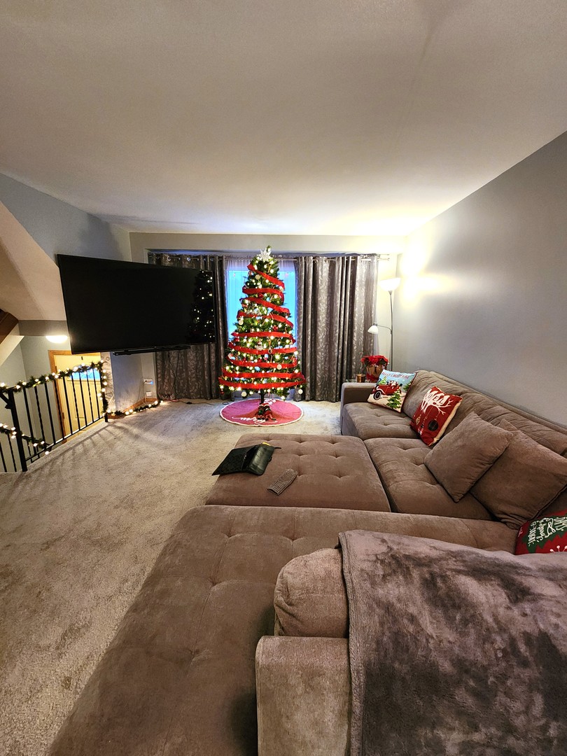 8820 Plainfield Road, Brookfield, IL 60513