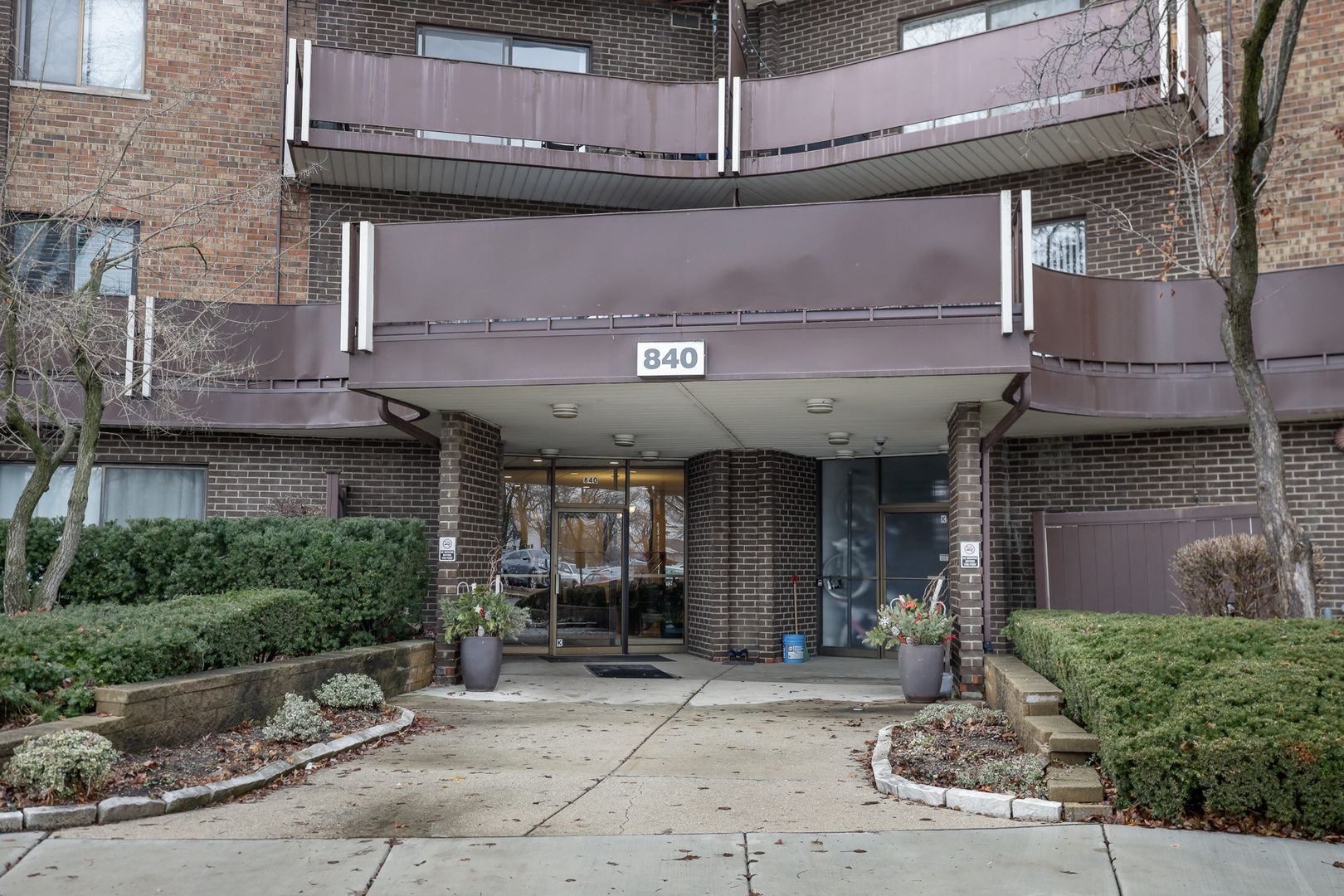 840 WELLINGTON Avenue #306, Elk Grove Village, IL 60007