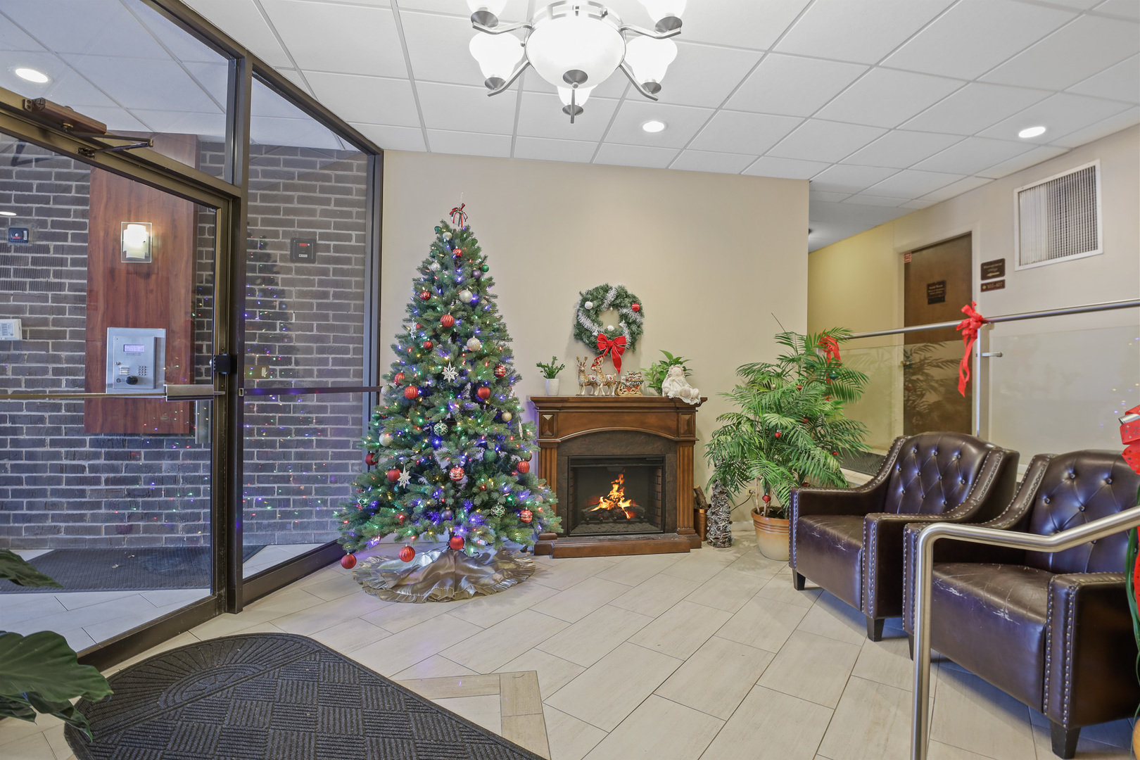 840 WELLINGTON Avenue #306, Elk Grove Village, IL 60007