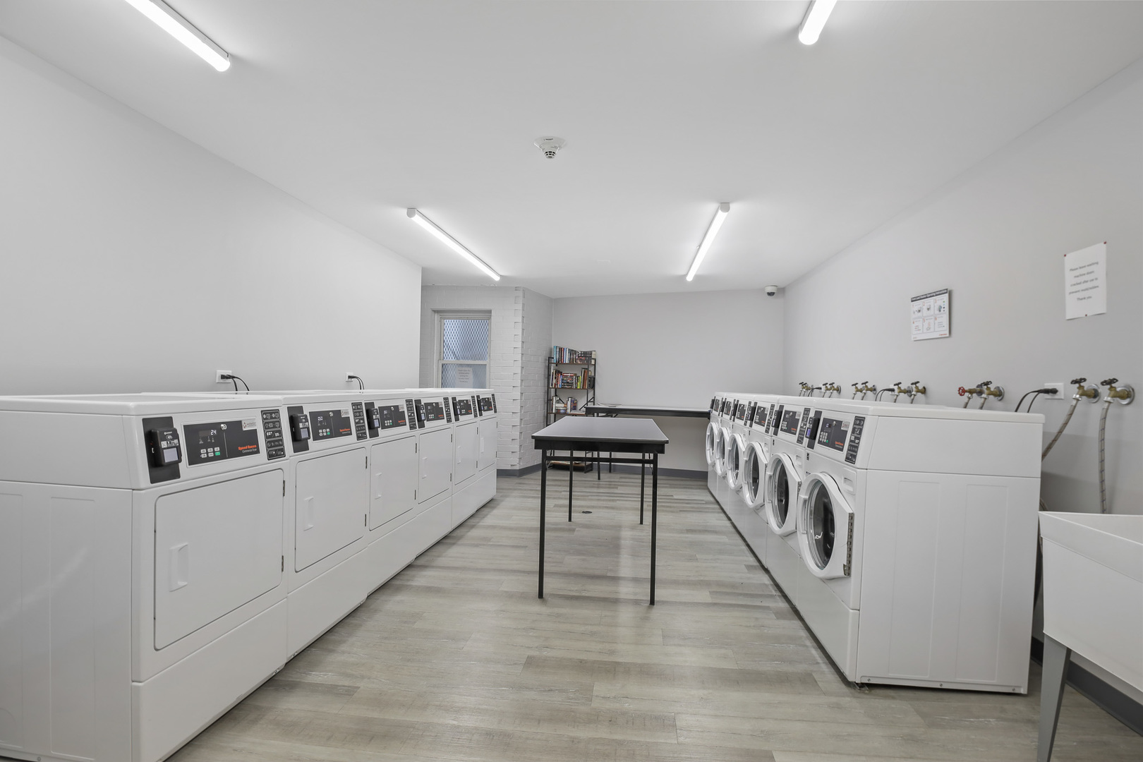 840 WELLINGTON Avenue #306, Elk Grove Village, IL 60007