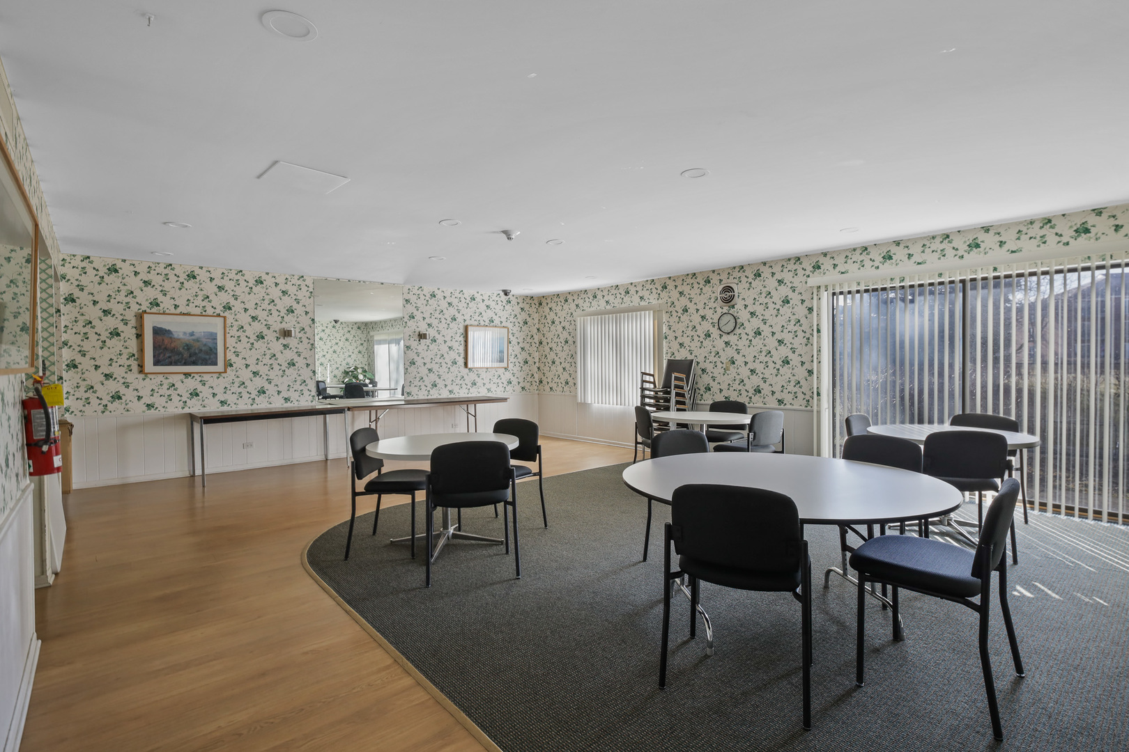 840 WELLINGTON Avenue #306, Elk Grove Village, IL 60007