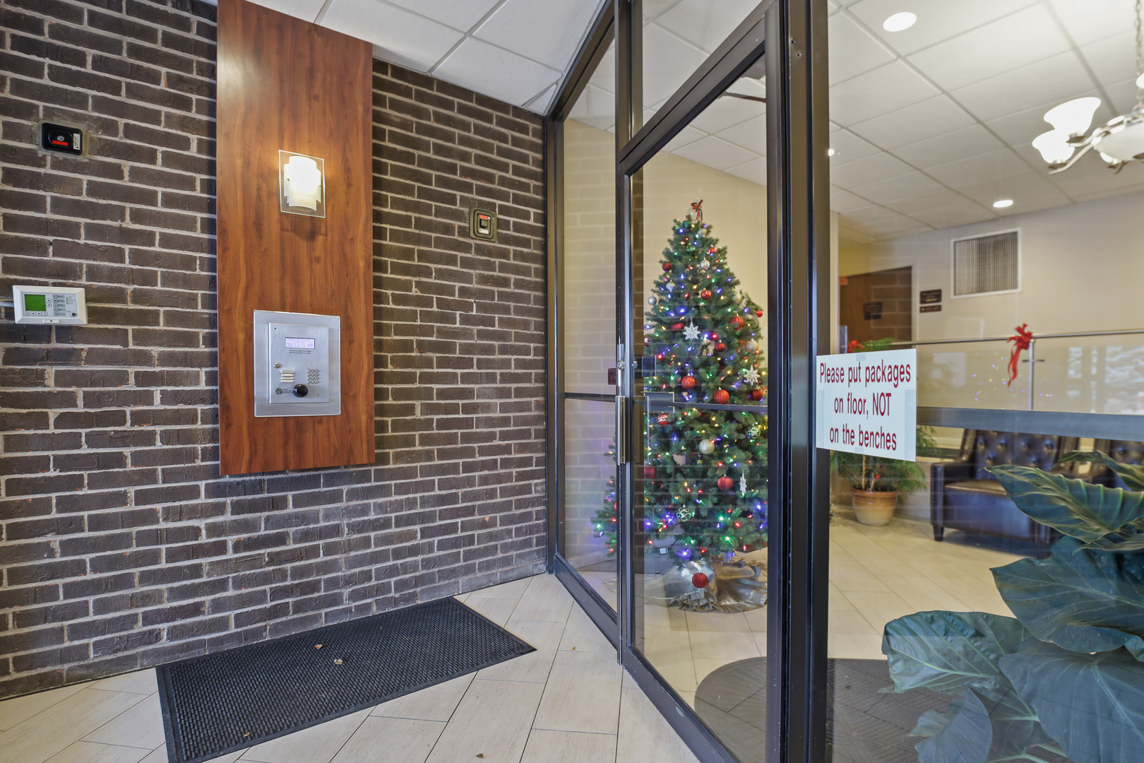 840 WELLINGTON Avenue #306, Elk Grove Village, IL 60007