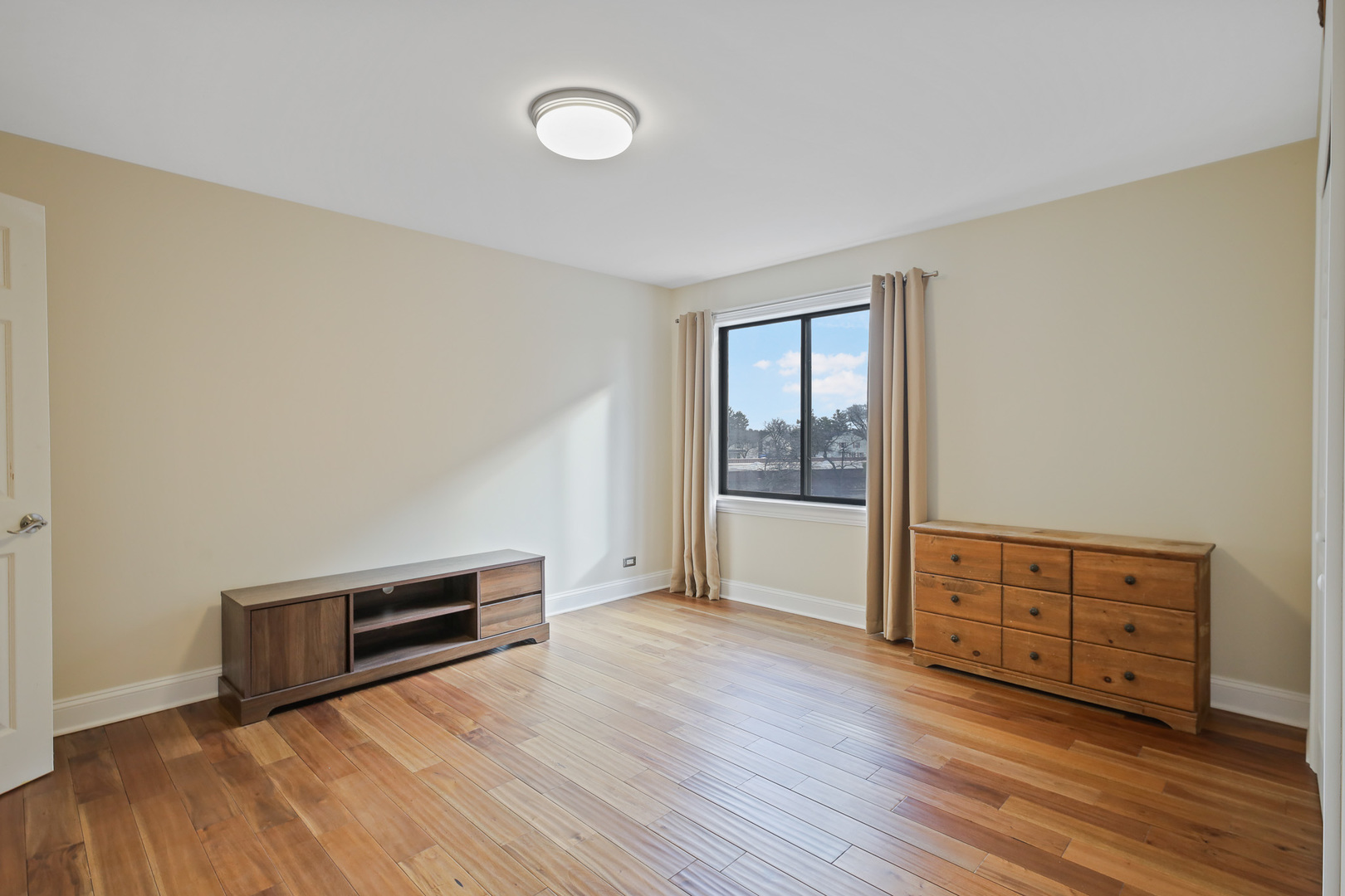 840 WELLINGTON Avenue #306, Elk Grove Village, IL 60007