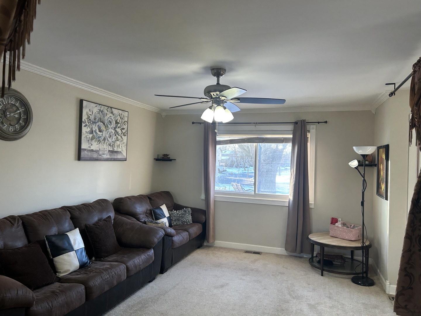 392 Ingleside Drive, Bolingbrook, IL 60490