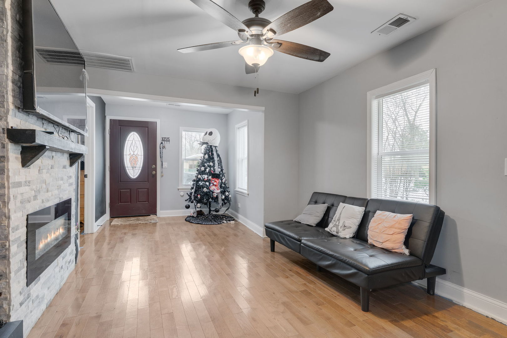 136 W 156th Street, Harvey, IL 60426