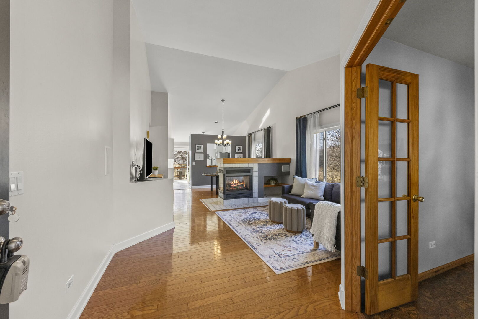 687 Springwood Drive, Joliet, IL 60431