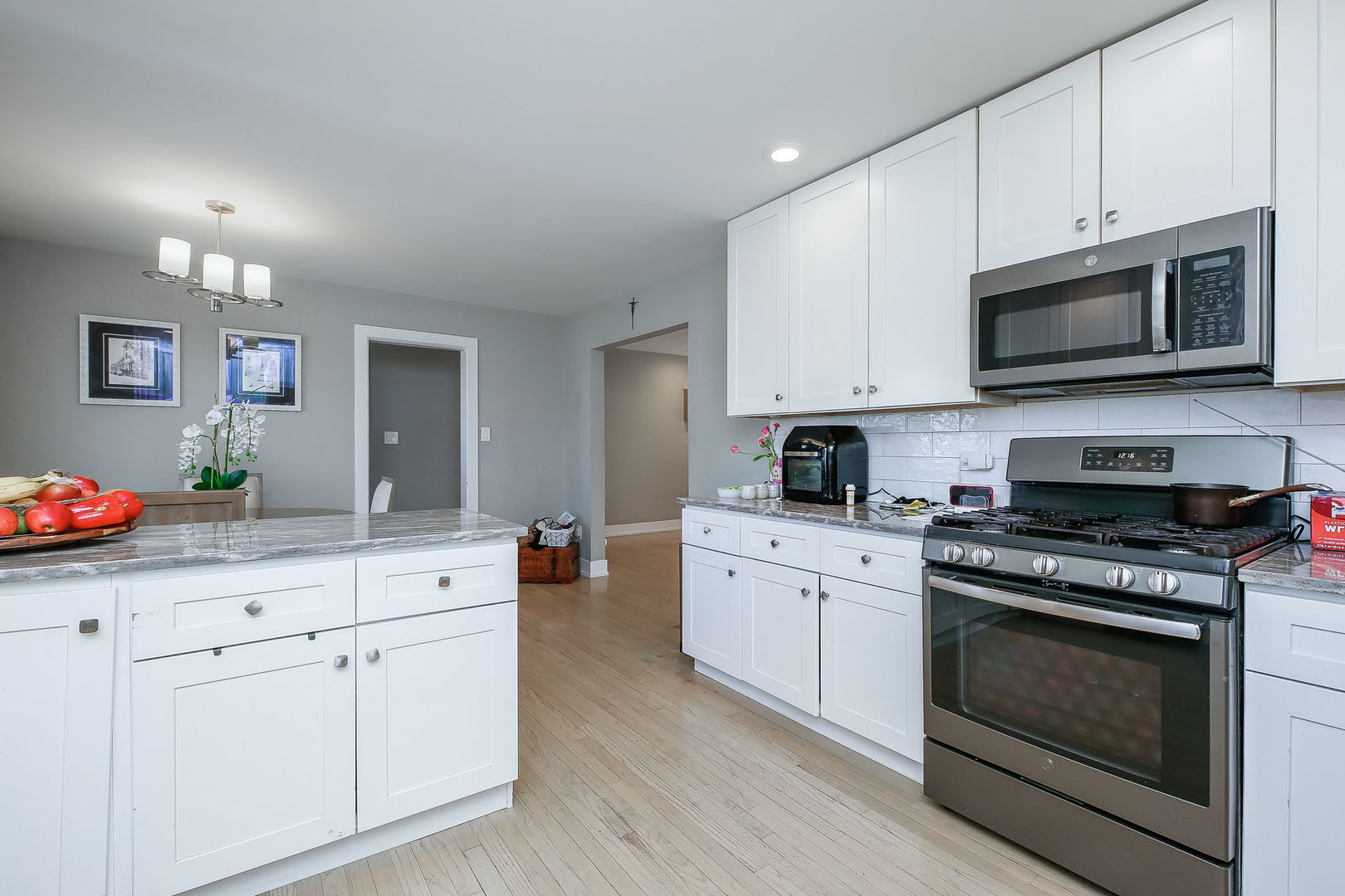 3309 York Road, Oak Brook, IL 60523