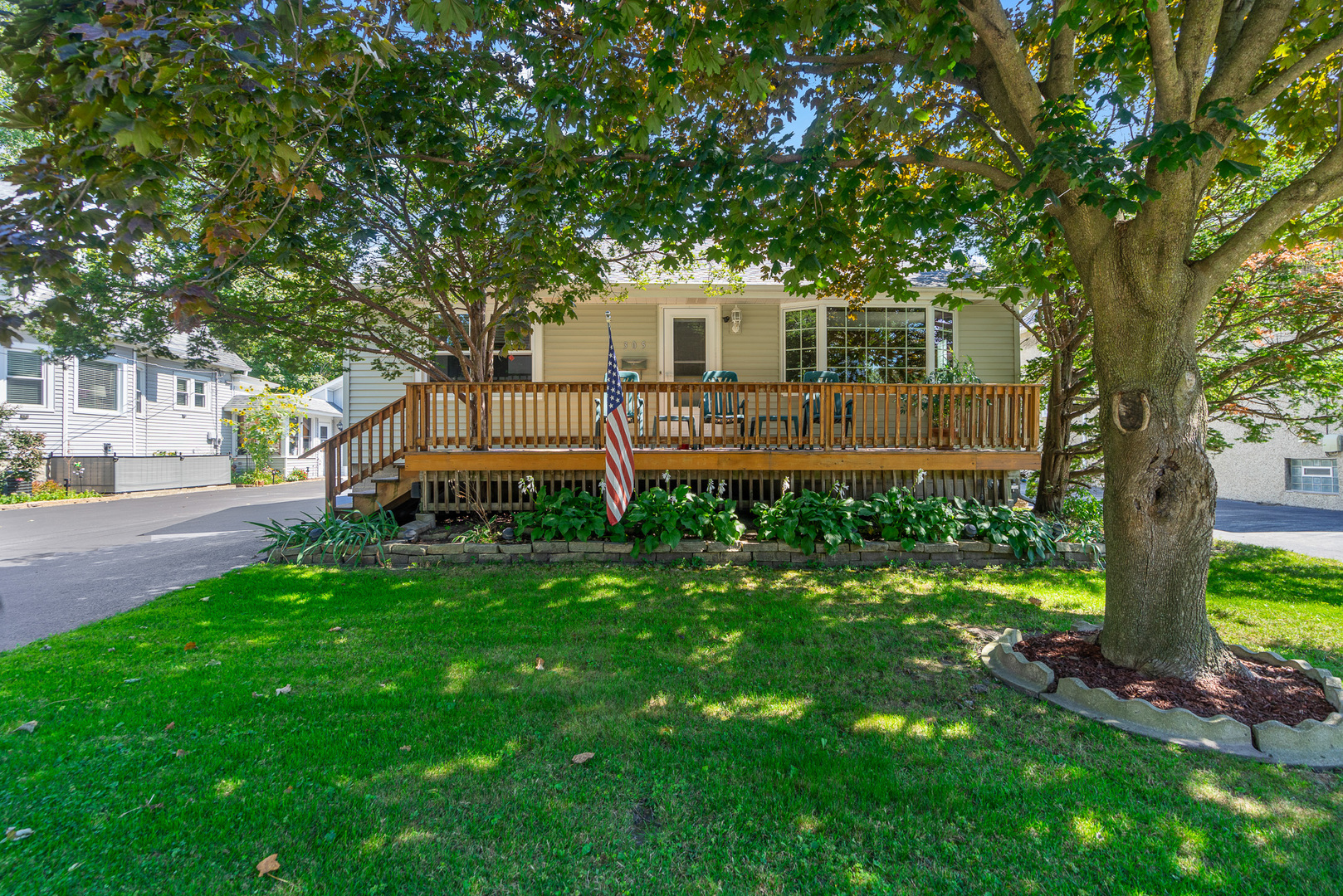 305 Schwab Street, Thornton, IL 60476