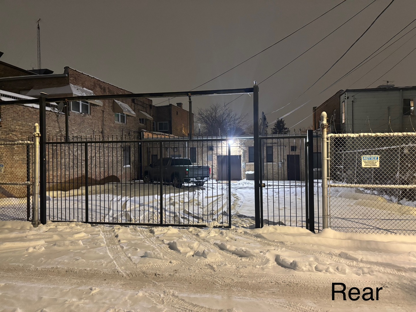 5829 W Irving Park Road, Chicago, IL 60634