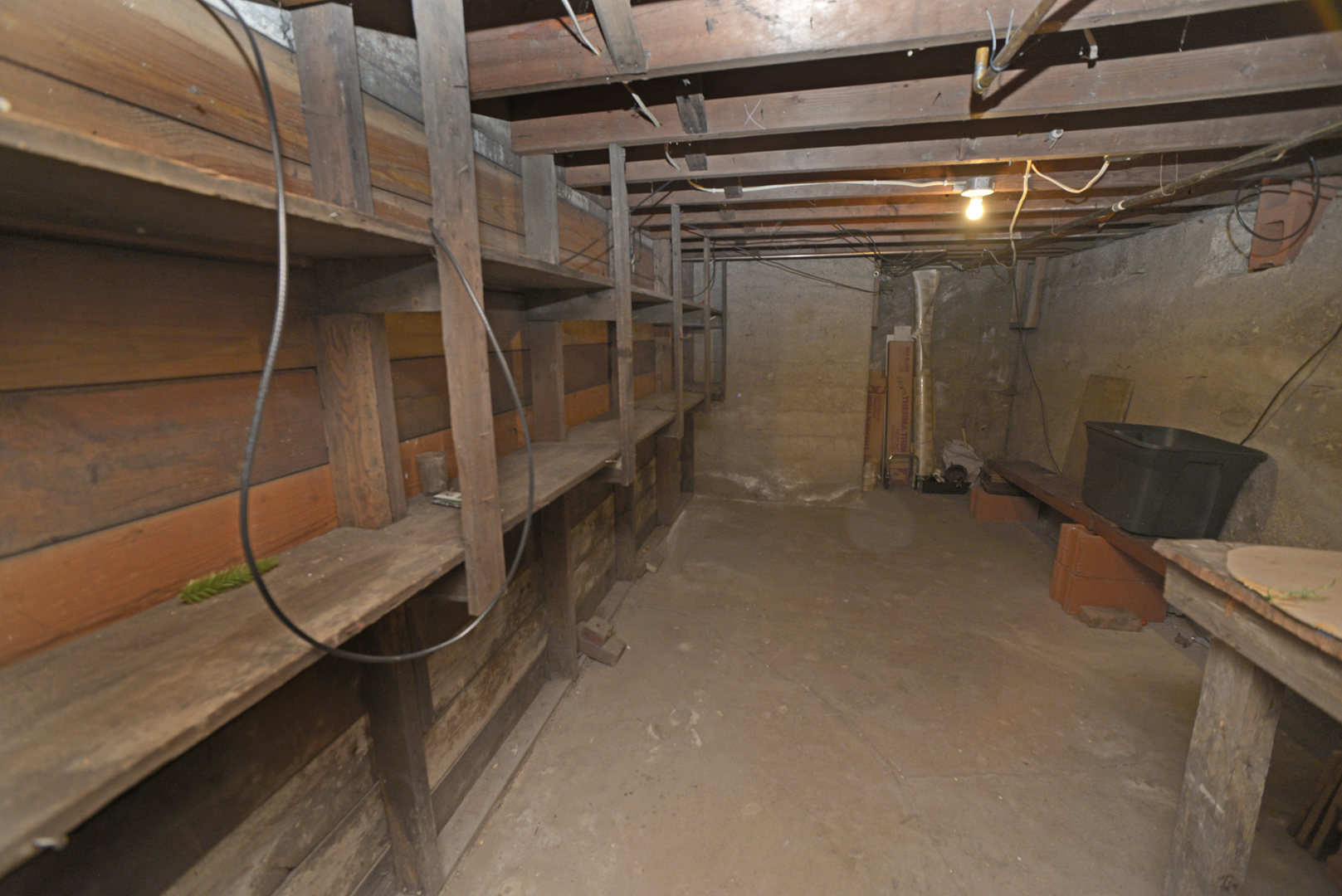 221 E Grove Street, Utica, IL 61373