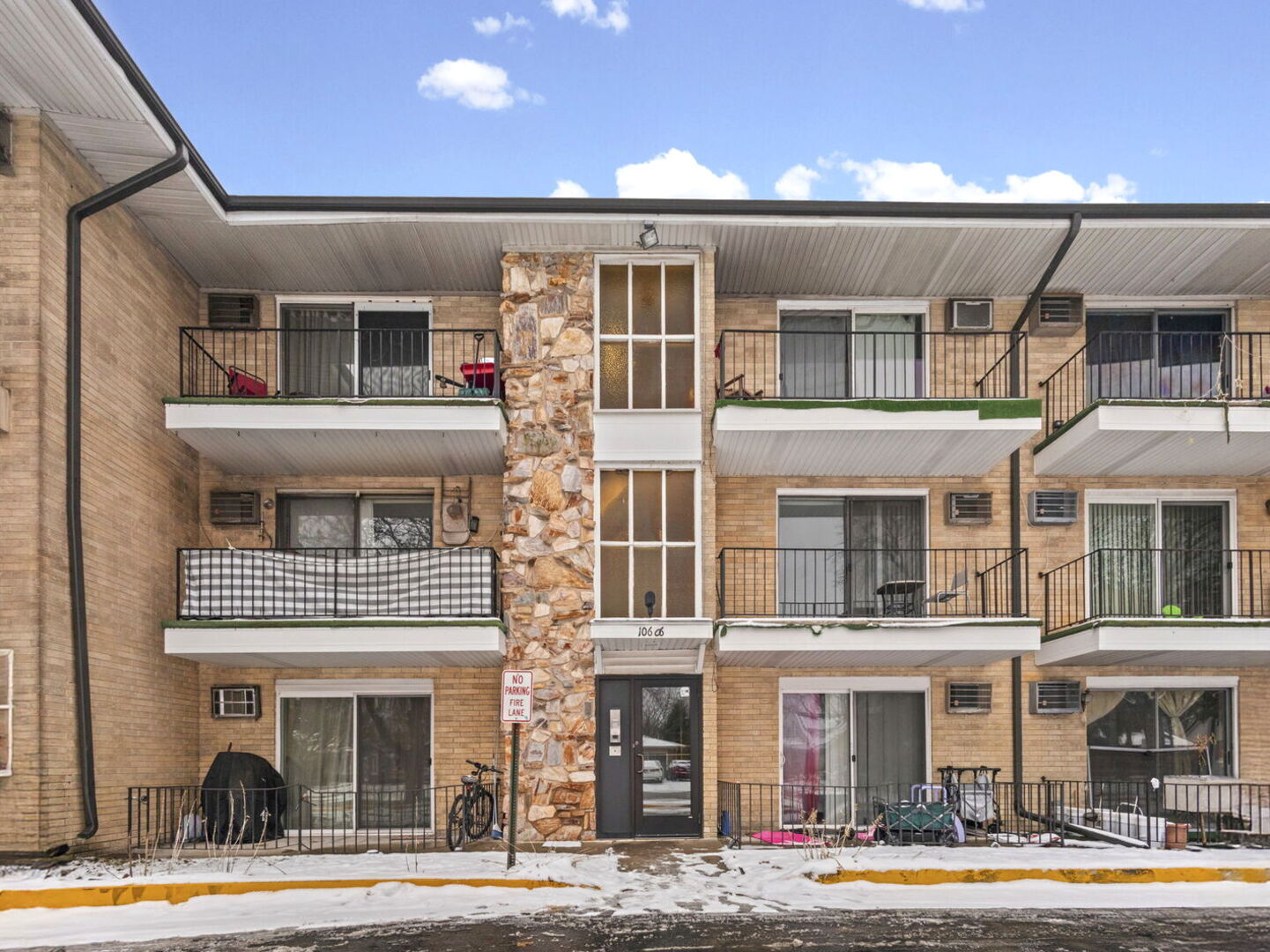 10606 S Depot Street #1A, Worth, IL 60482