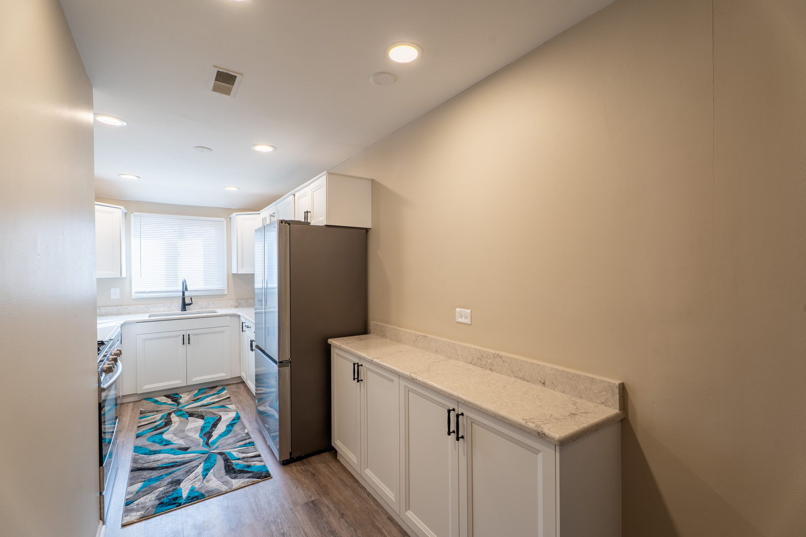 774 Terrace Court #T, Elgin, IL 60120