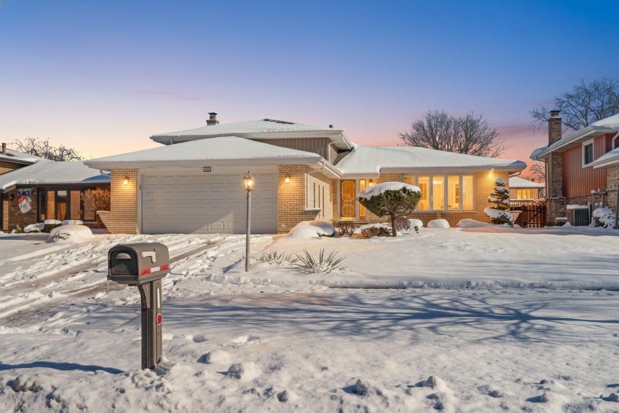 15755 Ridgeland Avenue, Oak Forest, IL 60452