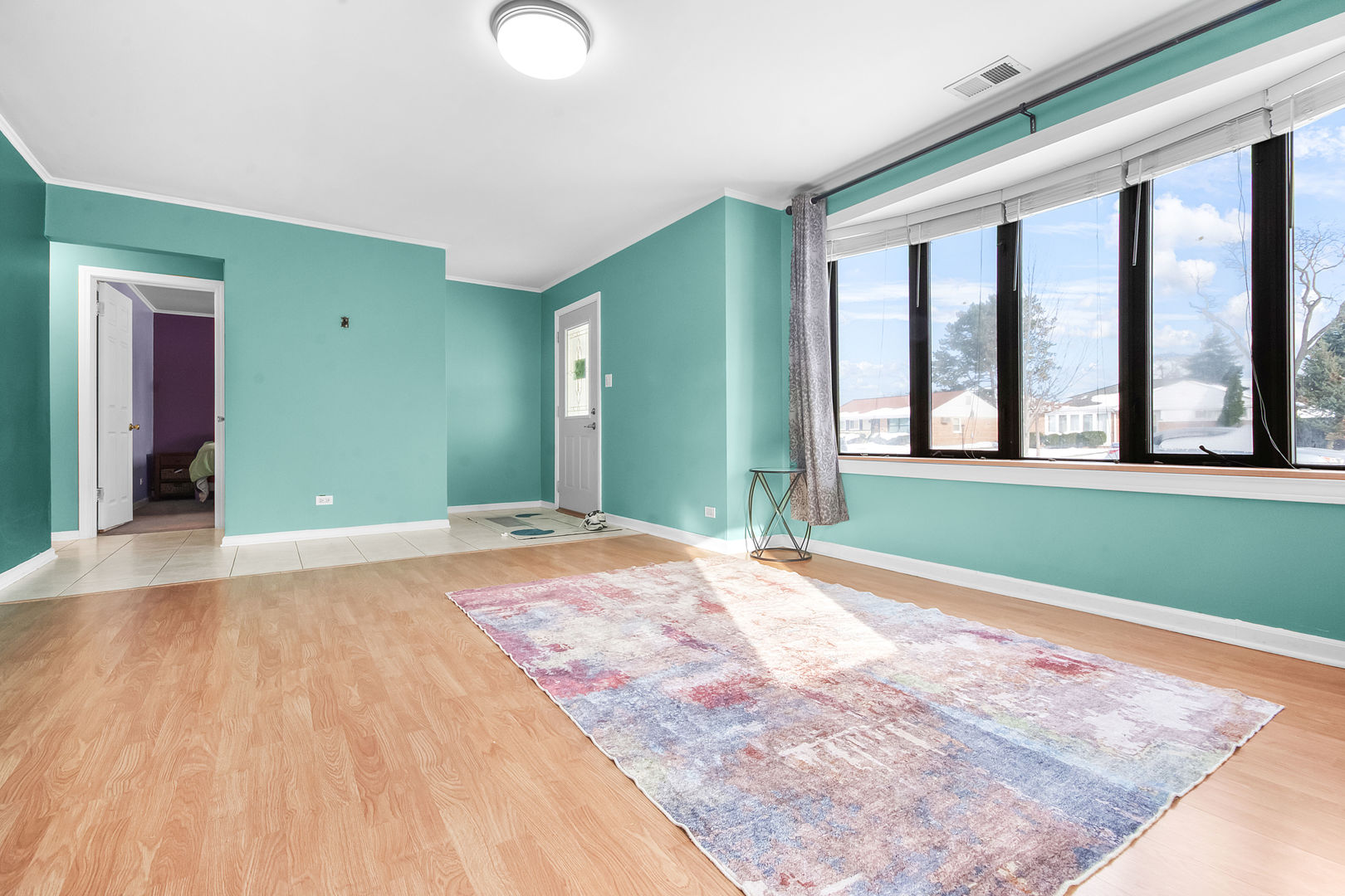 1090 W Grant Drive, Des Plaines, IL 60016