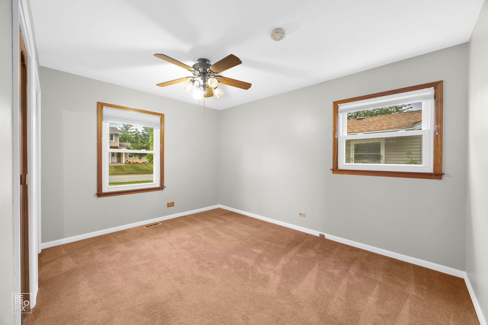 769 Penrith Avenue, Elk Grove Village, IL 60007