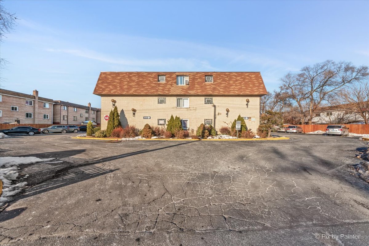 8802 Briar Court #3A, Des Plaines, IL 60016