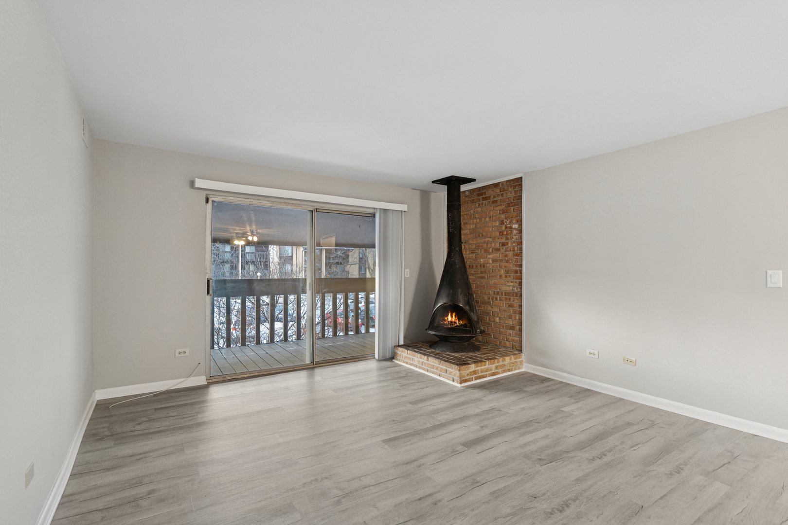 6185 Pinewood Court #202, Willowbrook, IL 60527