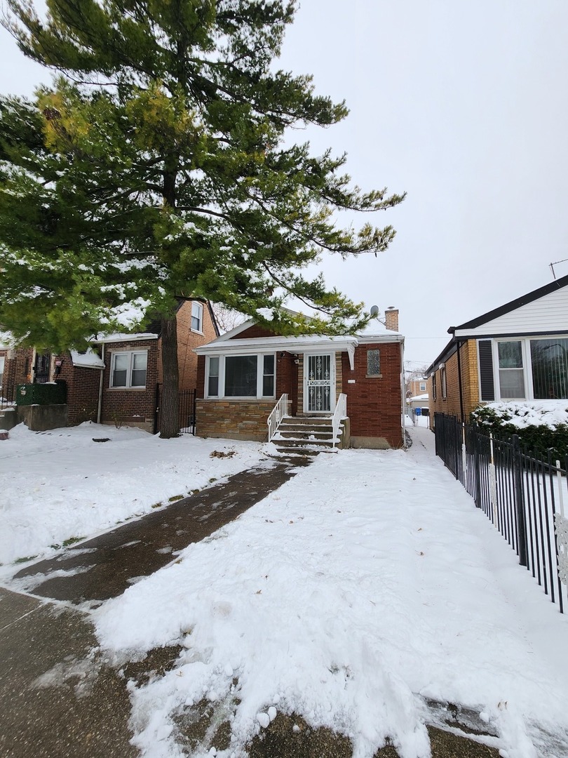 10104 S Prairie Avenue, Chicago, IL 60628