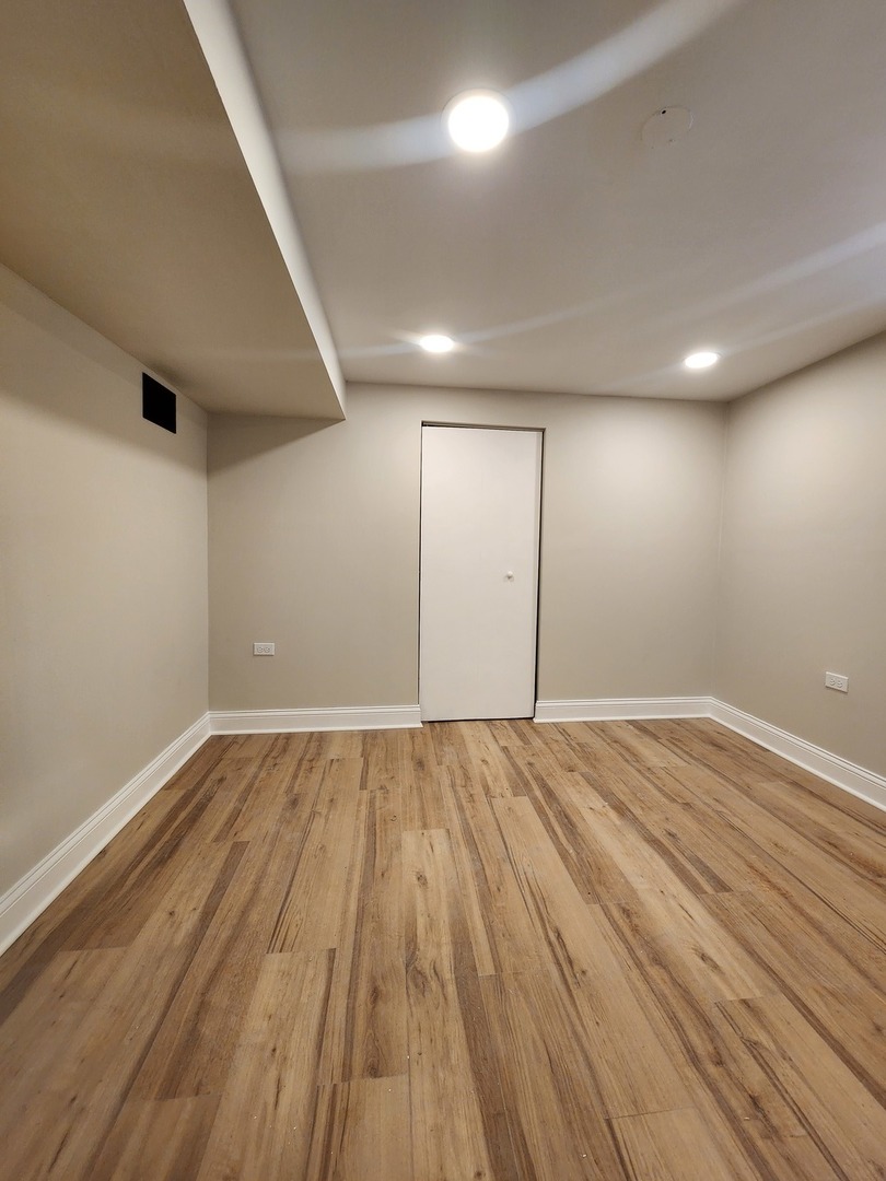 10104 S Prairie Avenue, Chicago, IL 60628