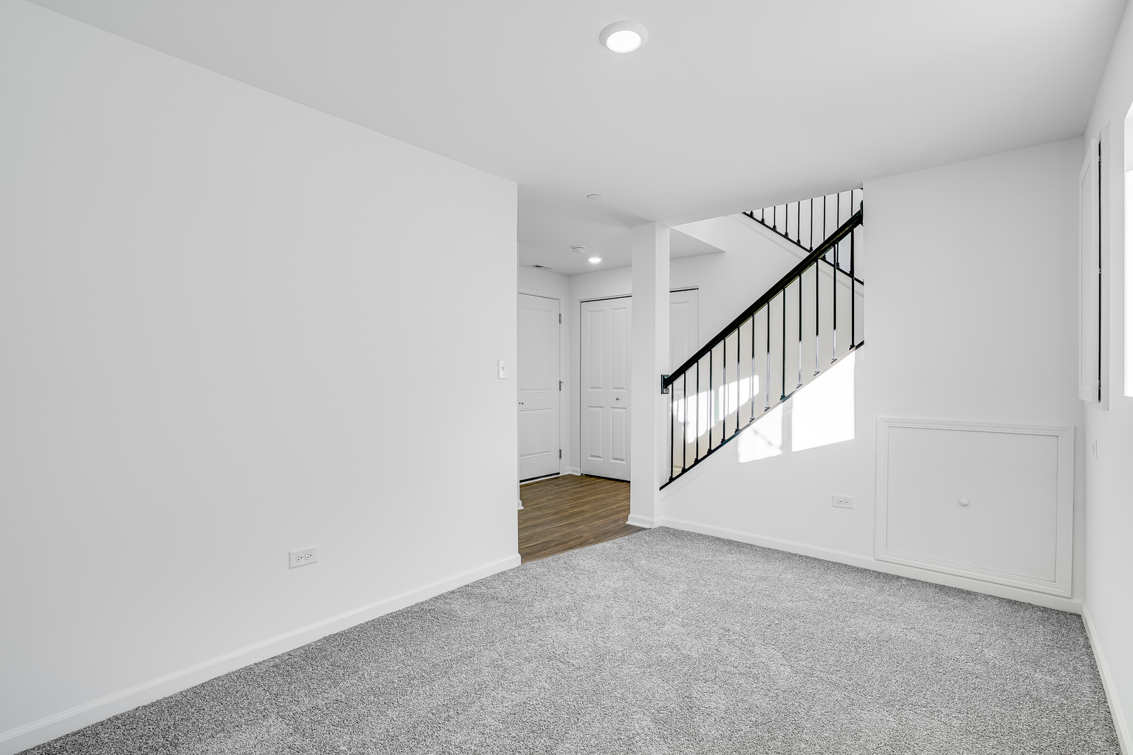 243 Settlers Place, West Dundee, IL 60118