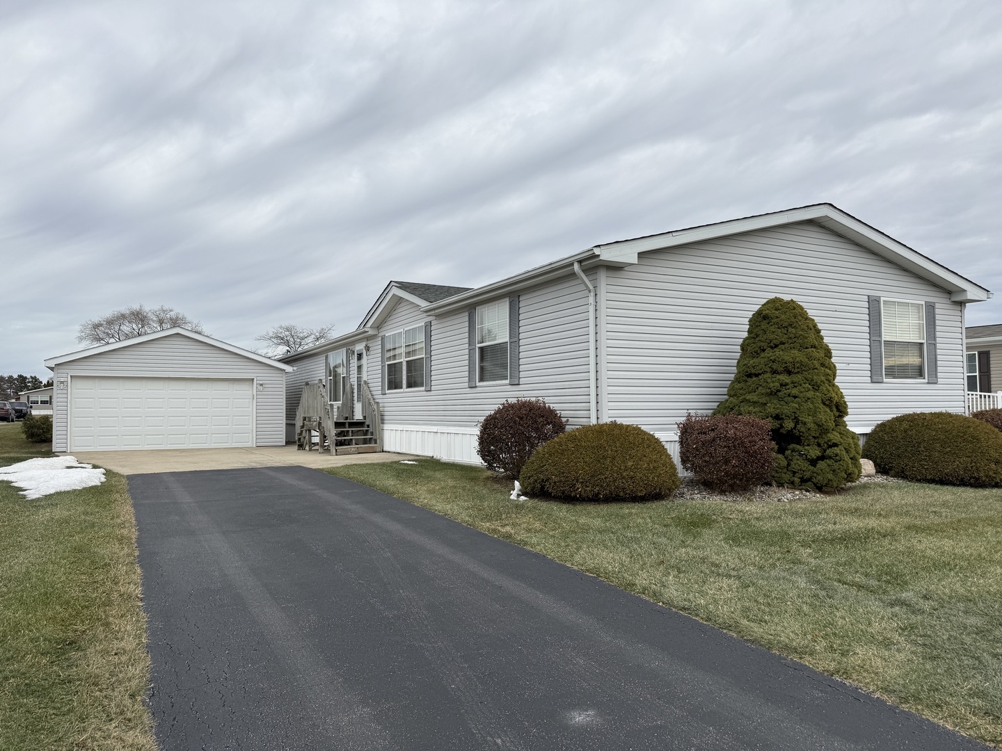 4 CYNTHIA Lane, Beecher, IL 60401