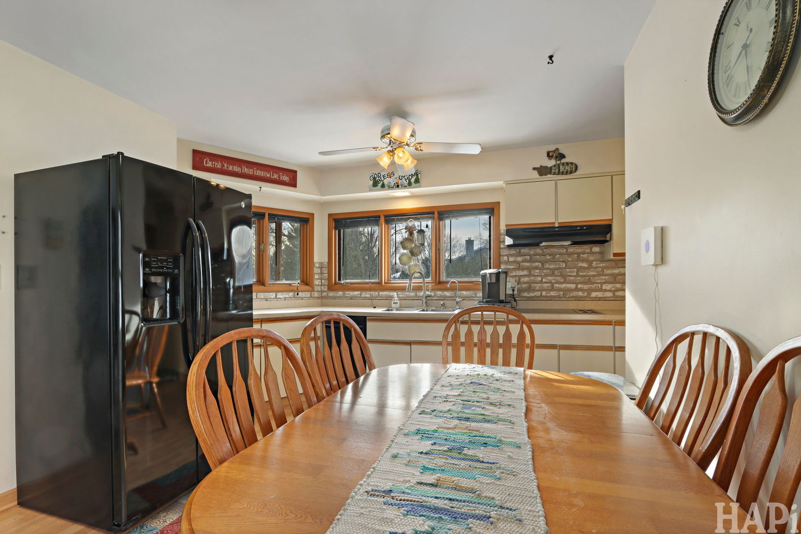 34945 N Leonard Avenue, Ingleside, IL 60041