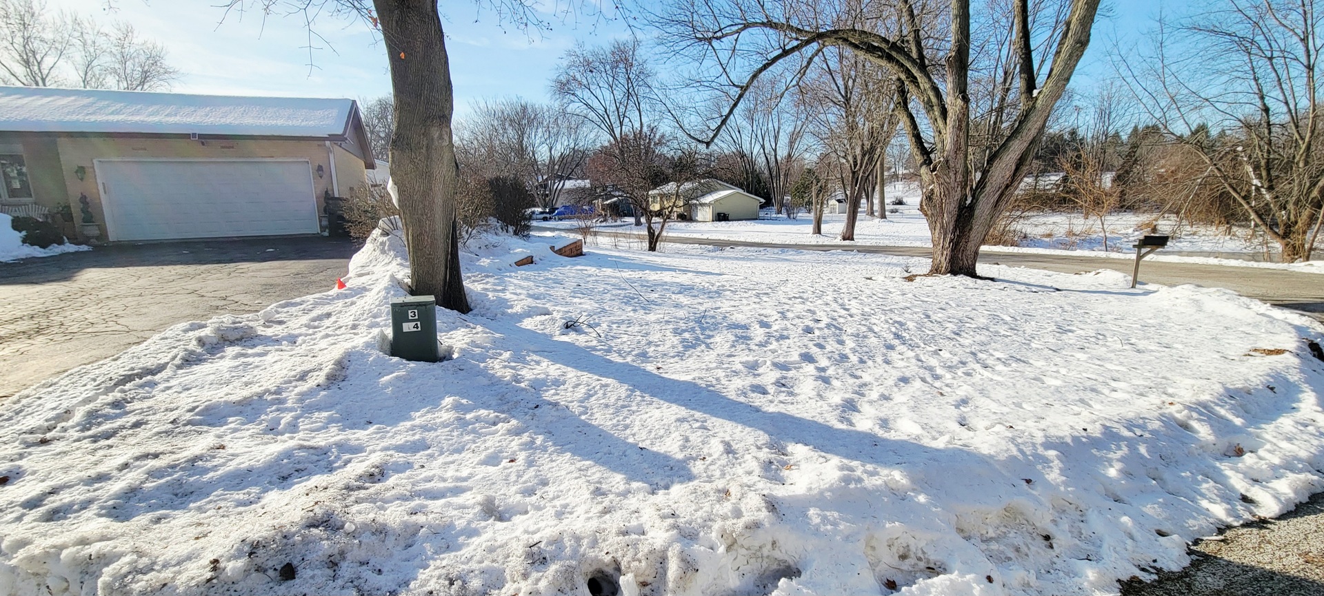 34945 N Leonard Avenue, Ingleside, IL 60041