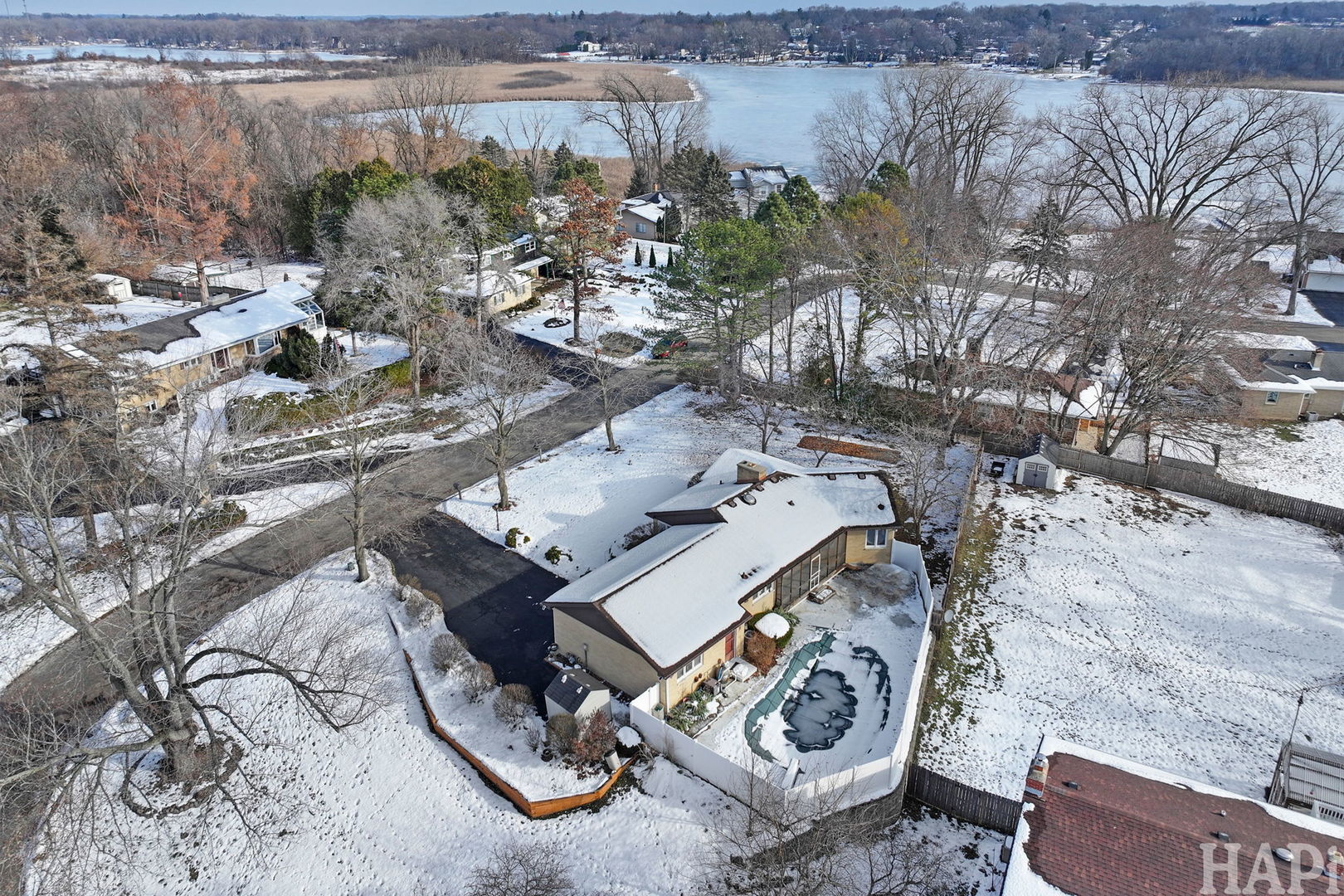 34945 N Leonard Avenue, Ingleside, IL 60041