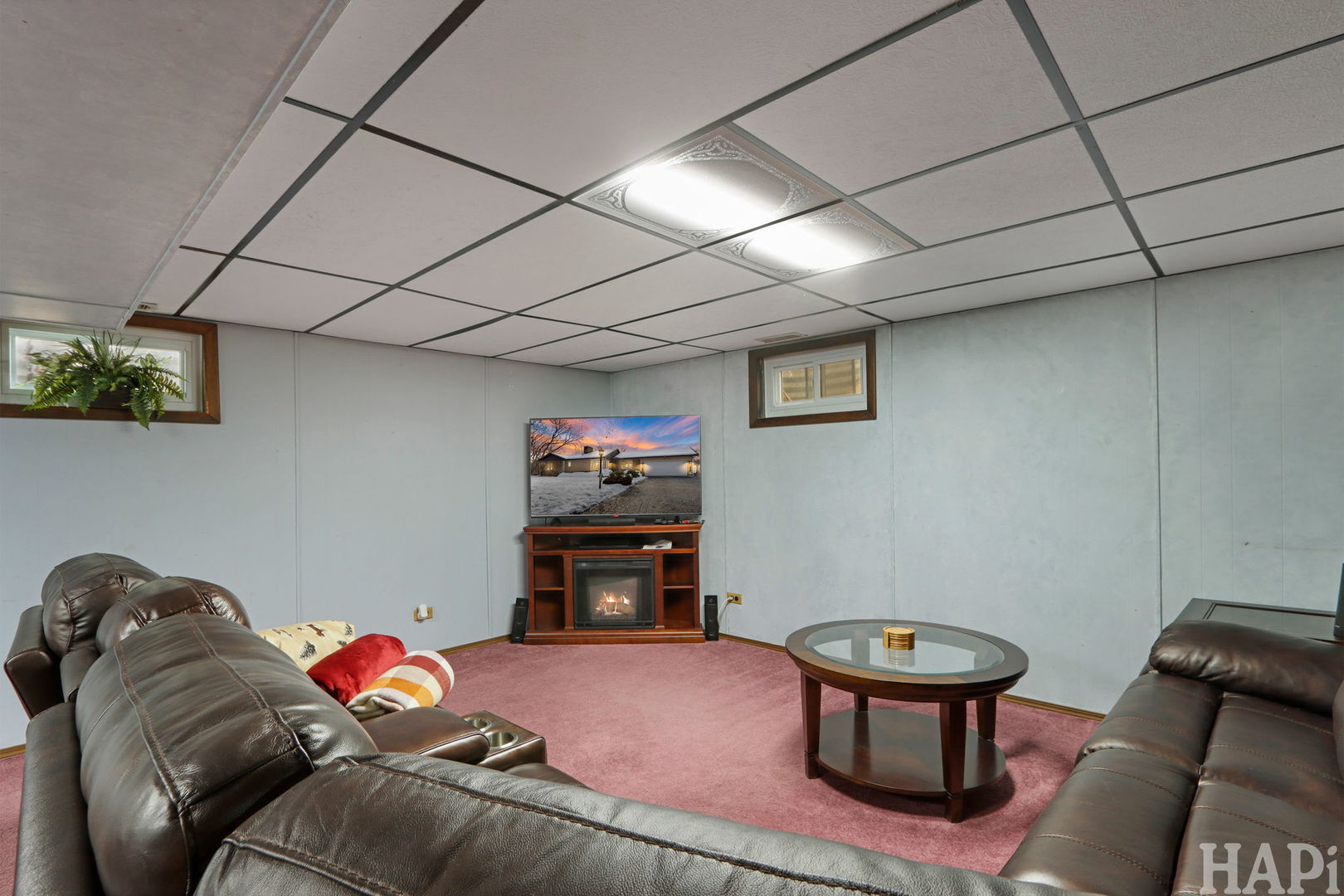 34945 N Leonard Avenue, Ingleside, IL 60041