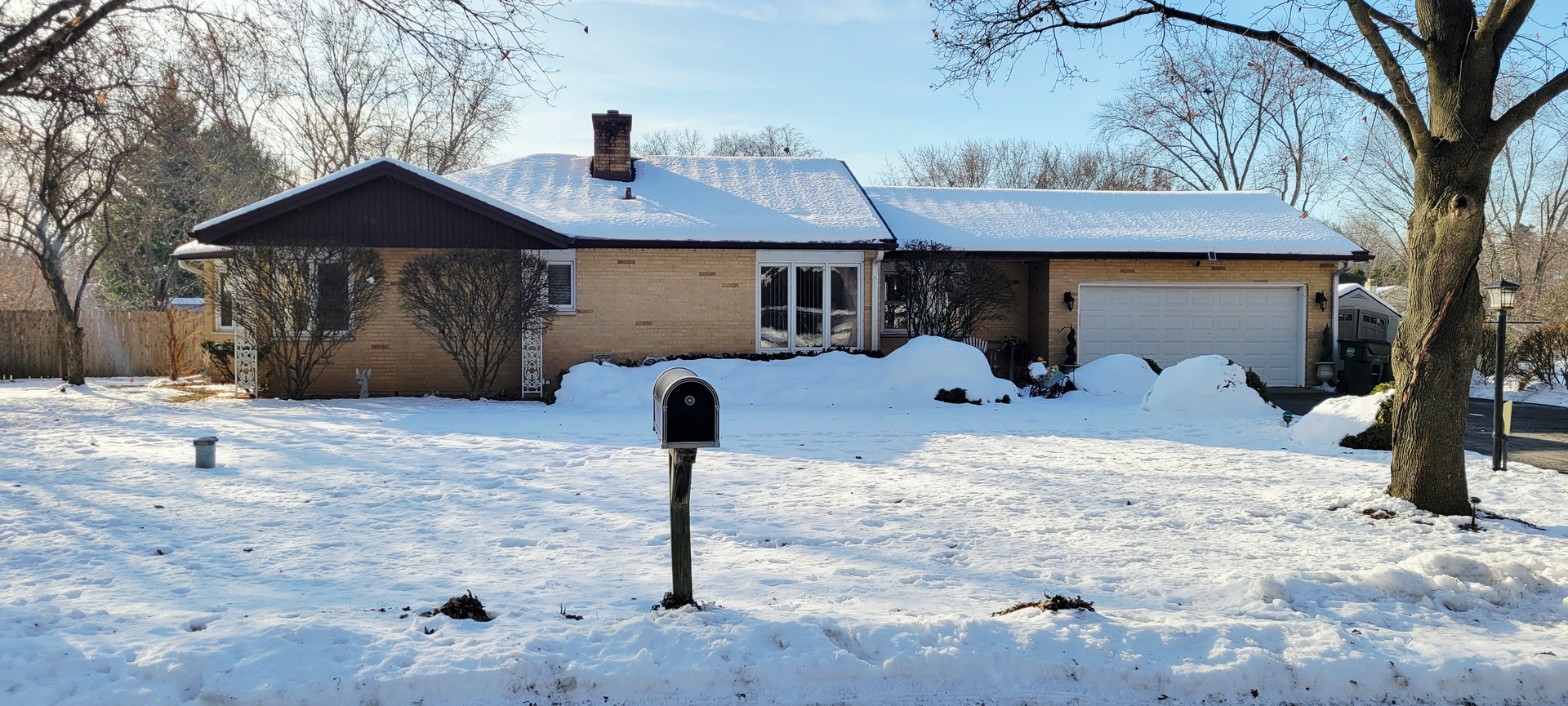 34945 N Leonard Avenue, Ingleside, IL 60041