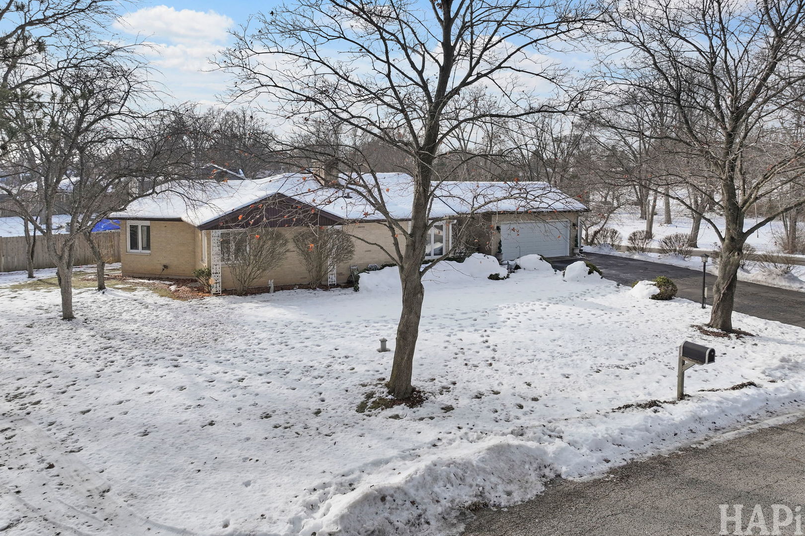 34945 N Leonard Avenue, Ingleside, IL 60041
