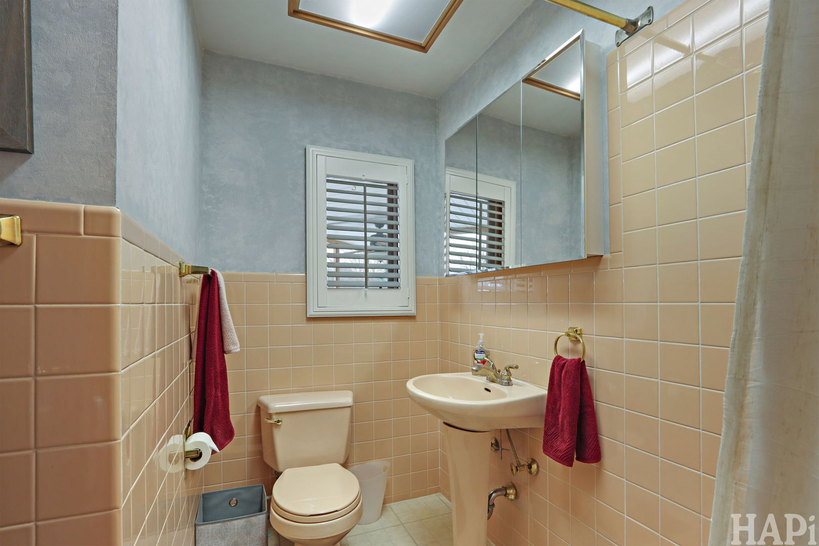 34945 N Leonard Avenue, Ingleside, IL 60041