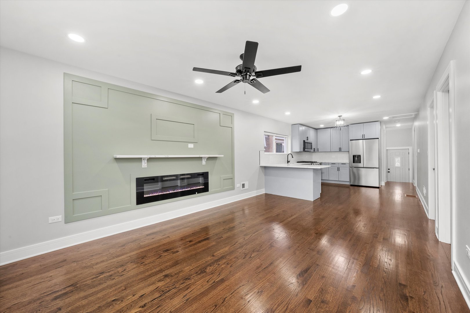 10129 S Indiana Avenue, Chicago, IL 60628