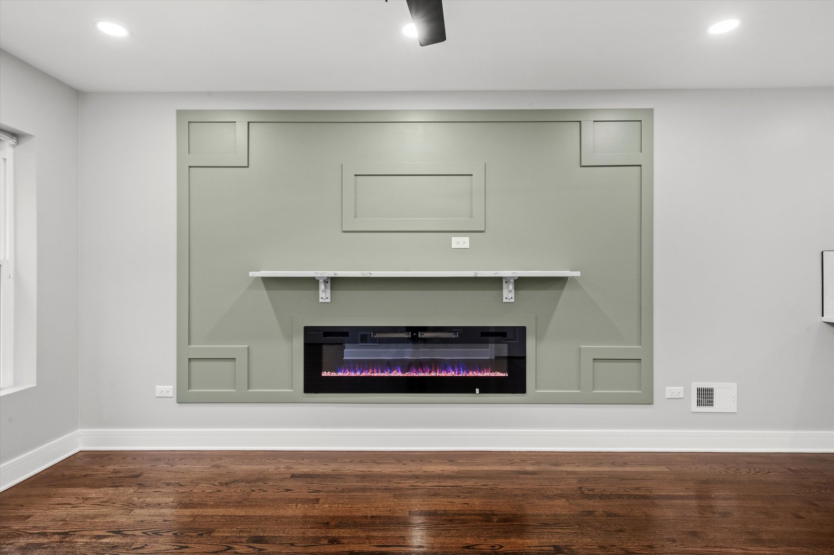 10129 S Indiana Avenue, Chicago, IL 60628