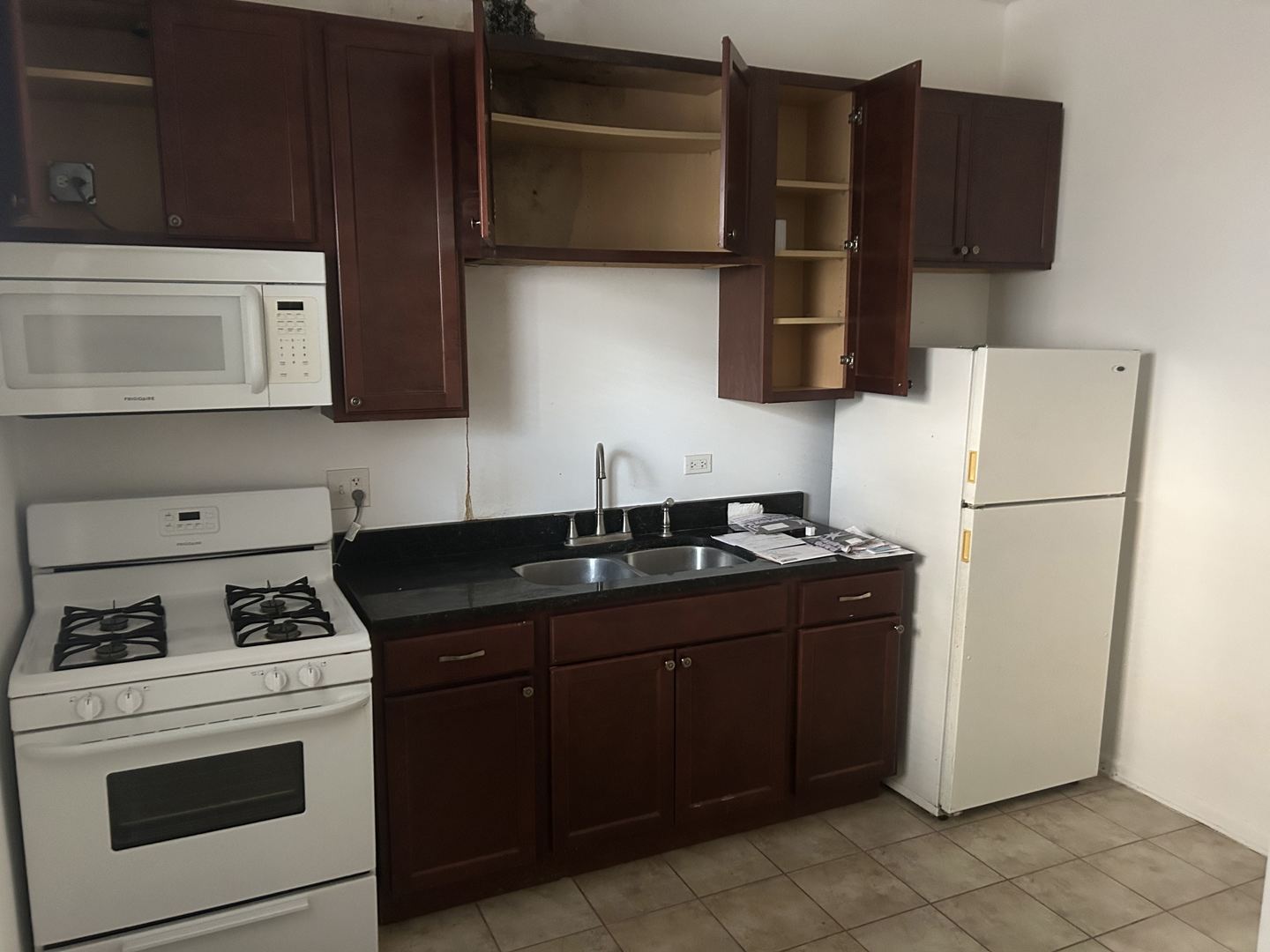 1106 W Polk Street, Chicago, IL 60607