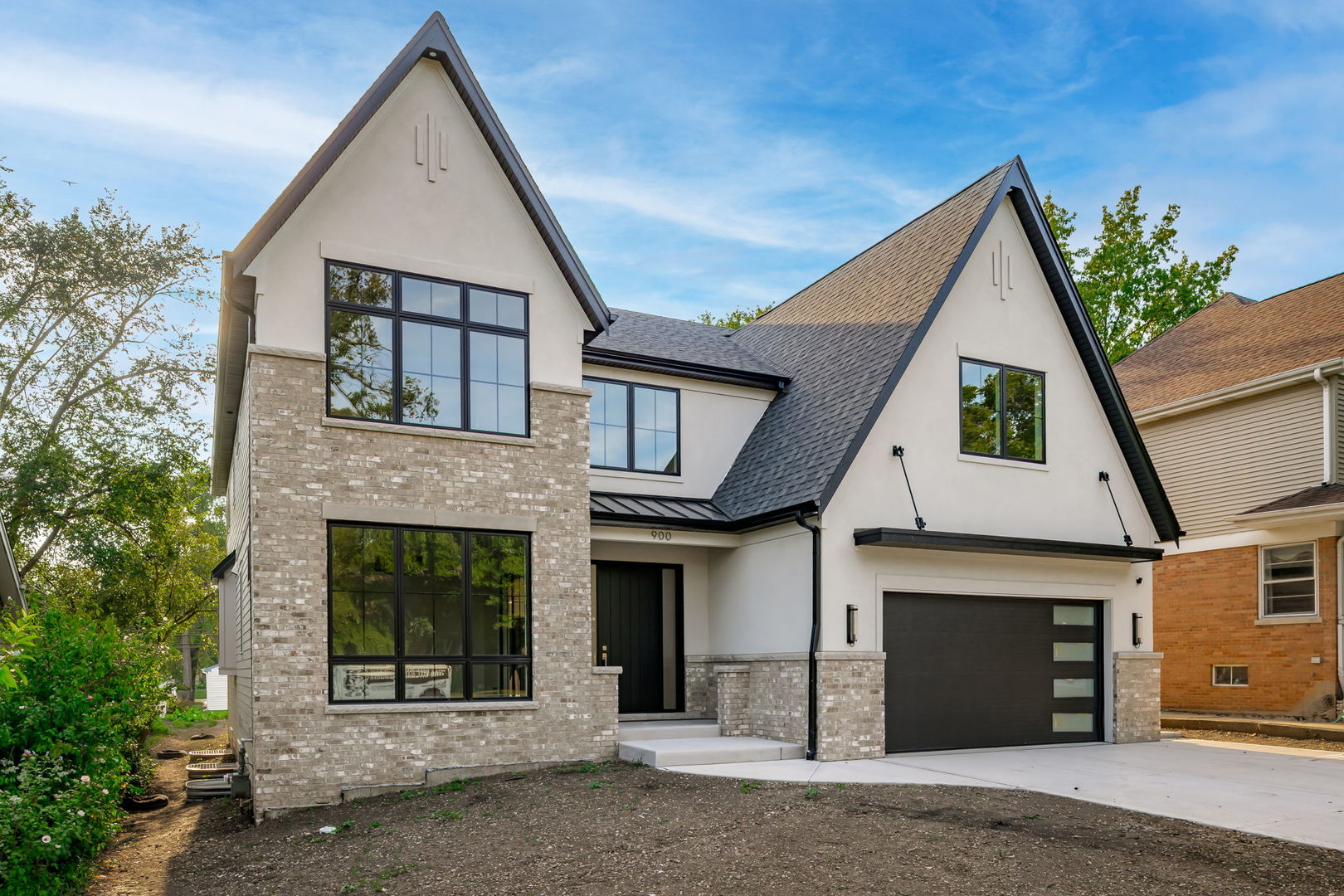 900 S Colfax Avenue, Elmhurst, IL 60126