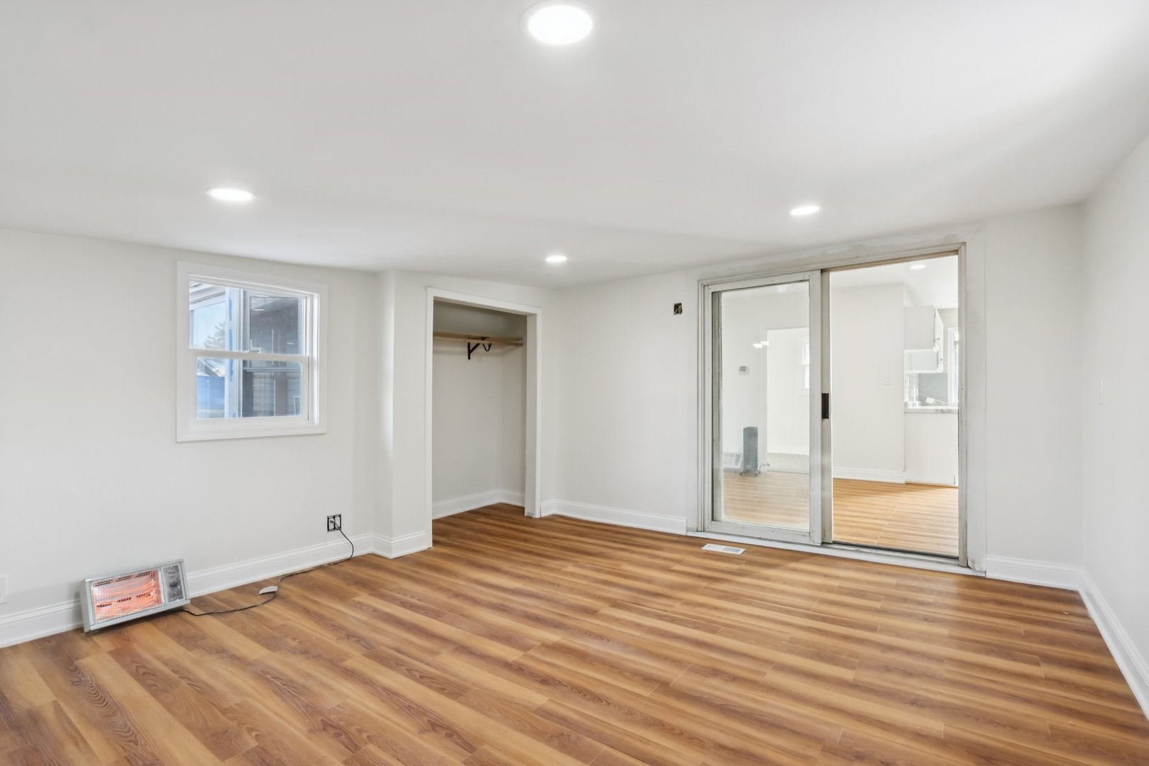 26814 N Genesee Street, Wauconda, IL 60084