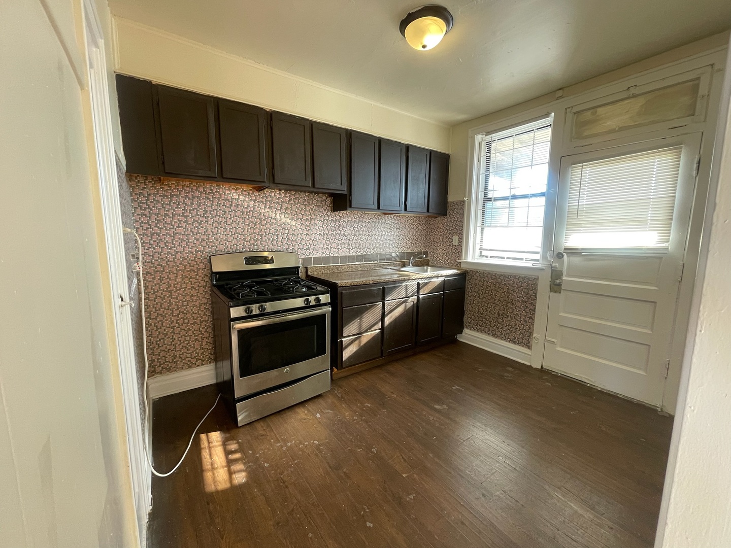 115 E 68th Street #2A, Chicago, IL 60637