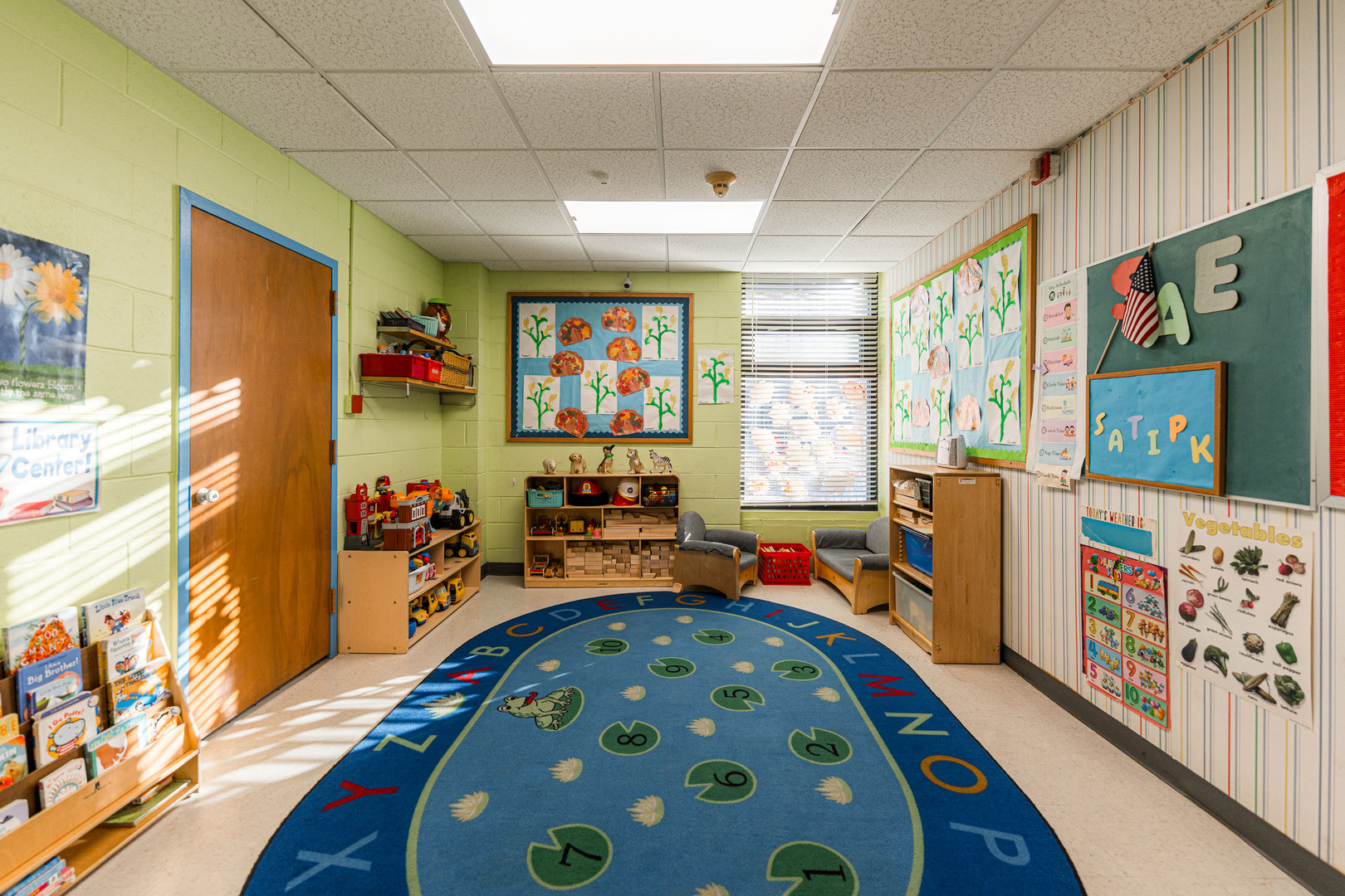 6116 W Irving Park Road, Chicago, IL 60634