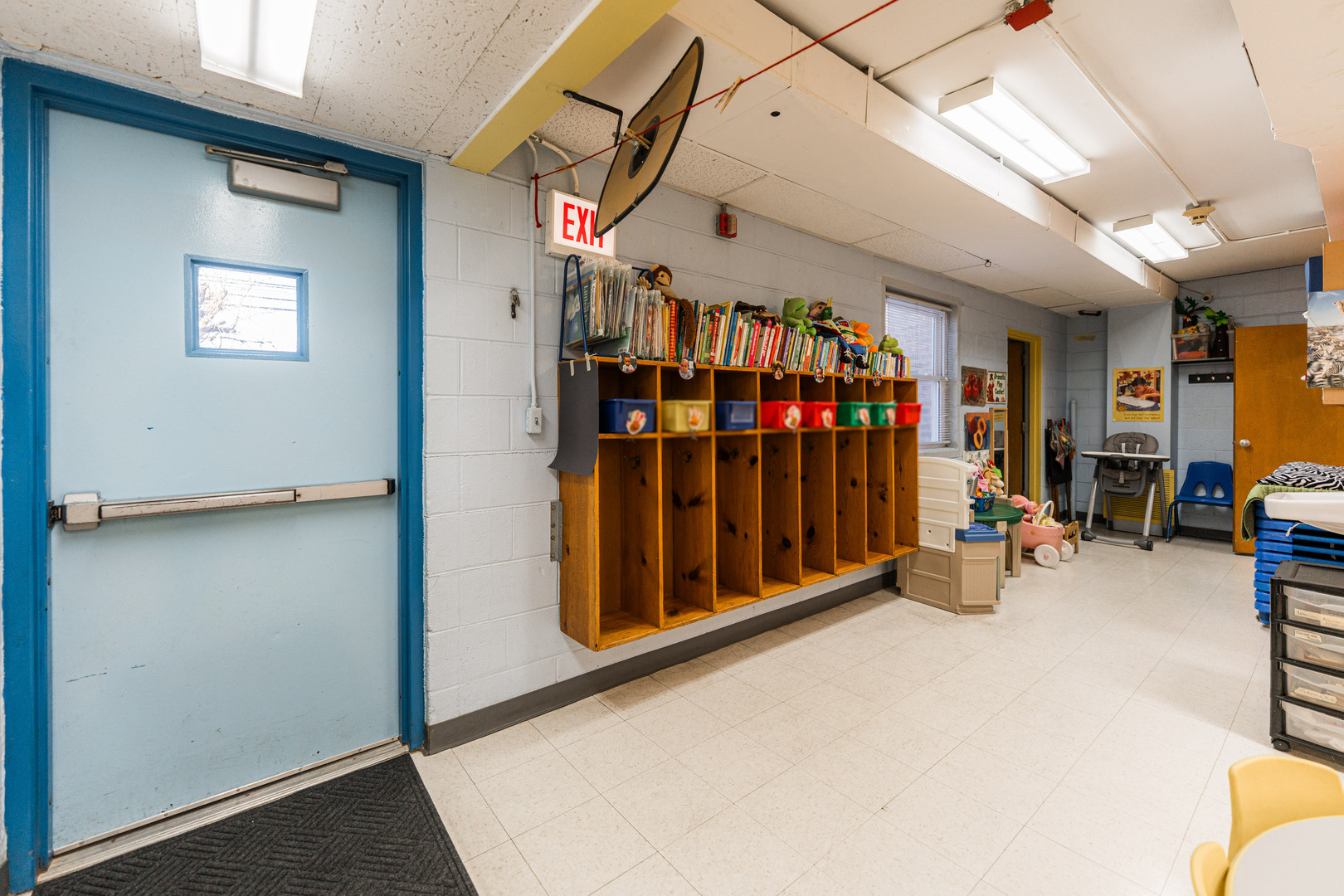 6116 W Irving Park Road, Chicago, IL 60634