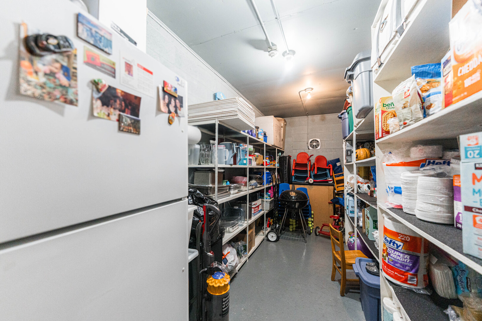 6116 W Irving Park Road, Chicago, IL 60634