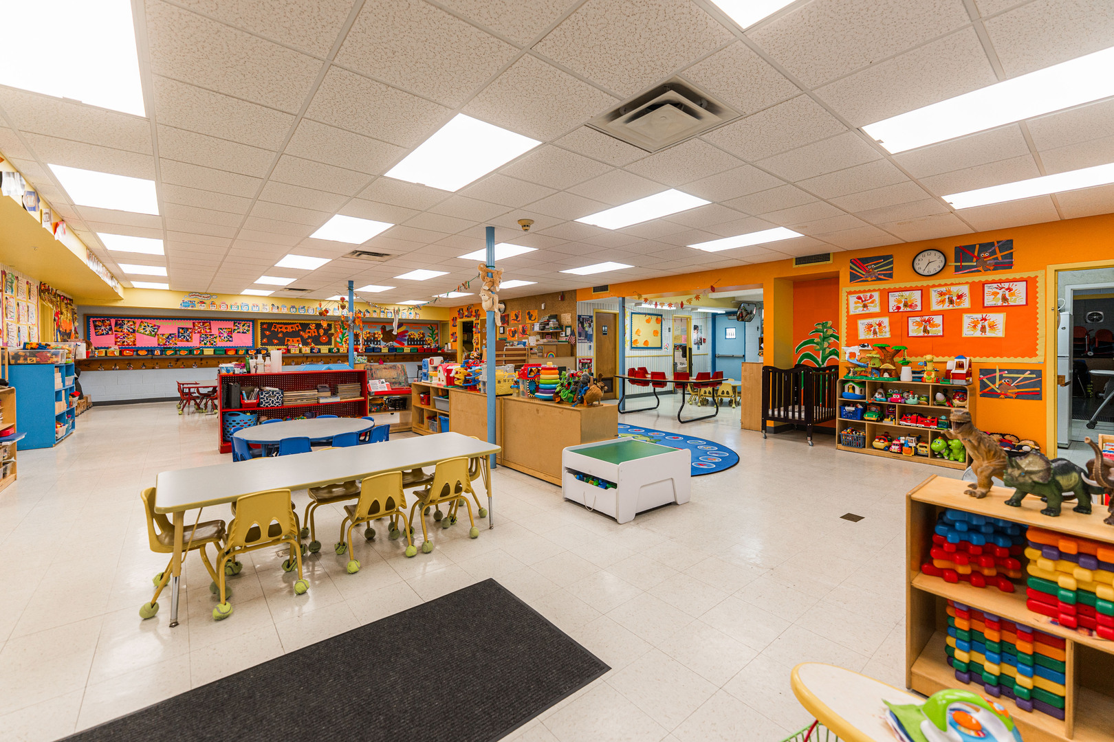 6116 W Irving Park Road, Chicago, IL 60634