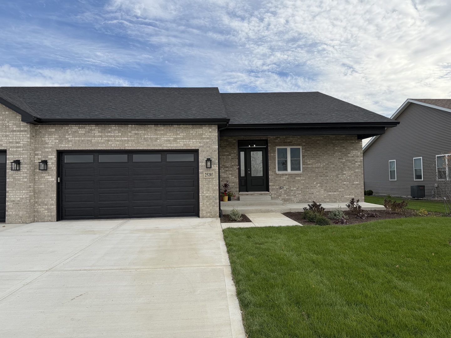 25146 S Westwind Drive, Channahon, IL 60410