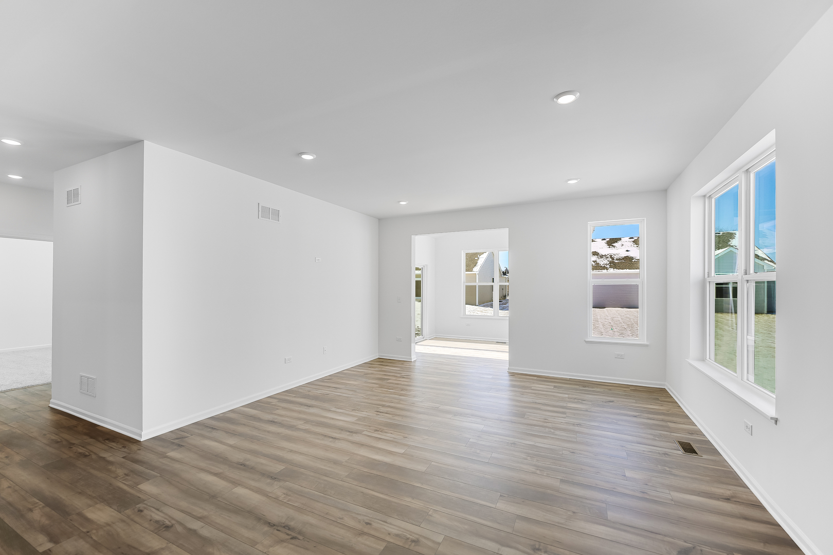 393 S Constitution Drive, Aurora, IL 60506